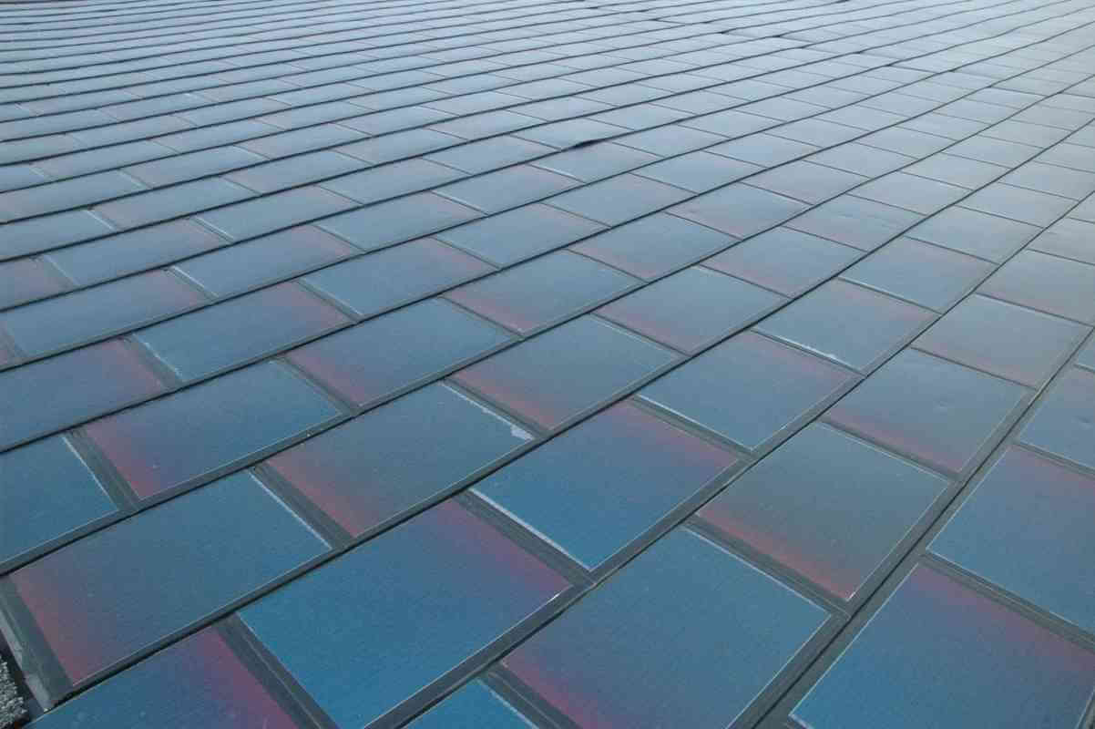 Turn Your Roof Into a Solar Panel: New Technology Makes it Easy!